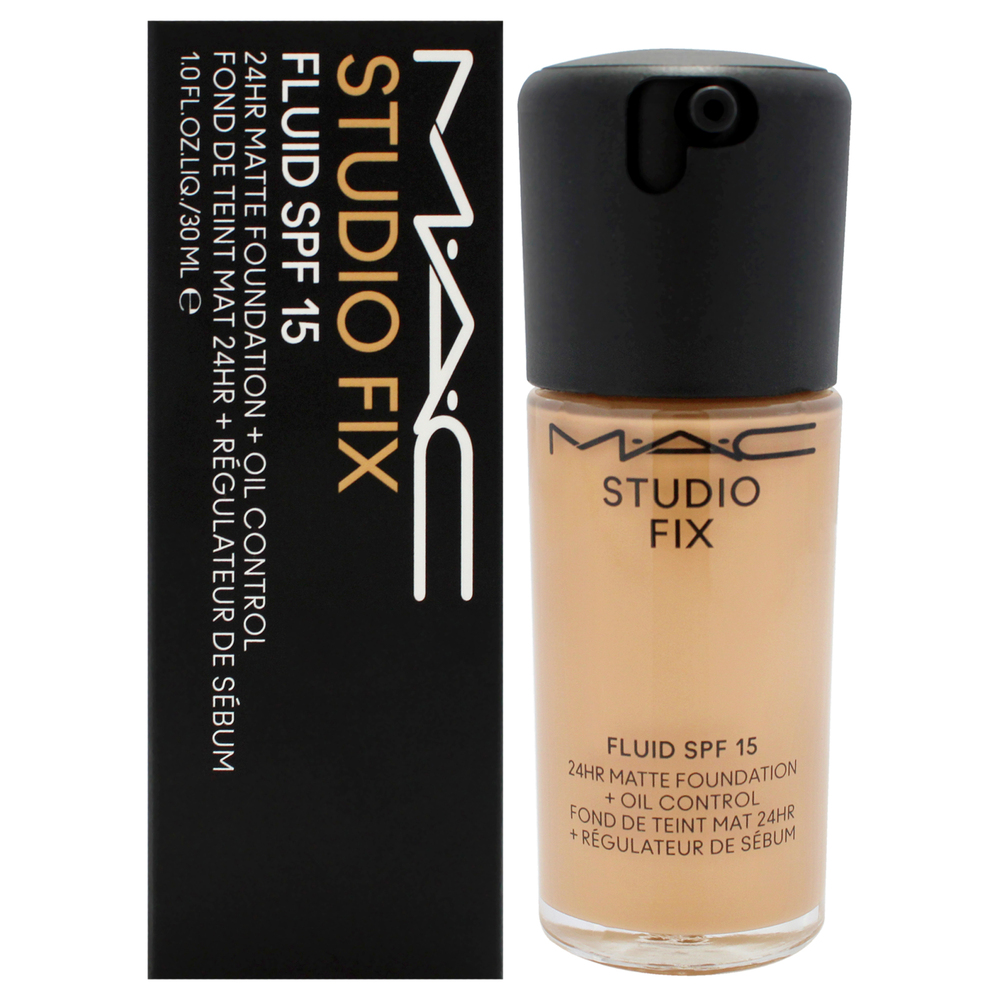 Studio Fix Fluid SPF 15 24HR Matte Foundation Plus Oil Control - NC40